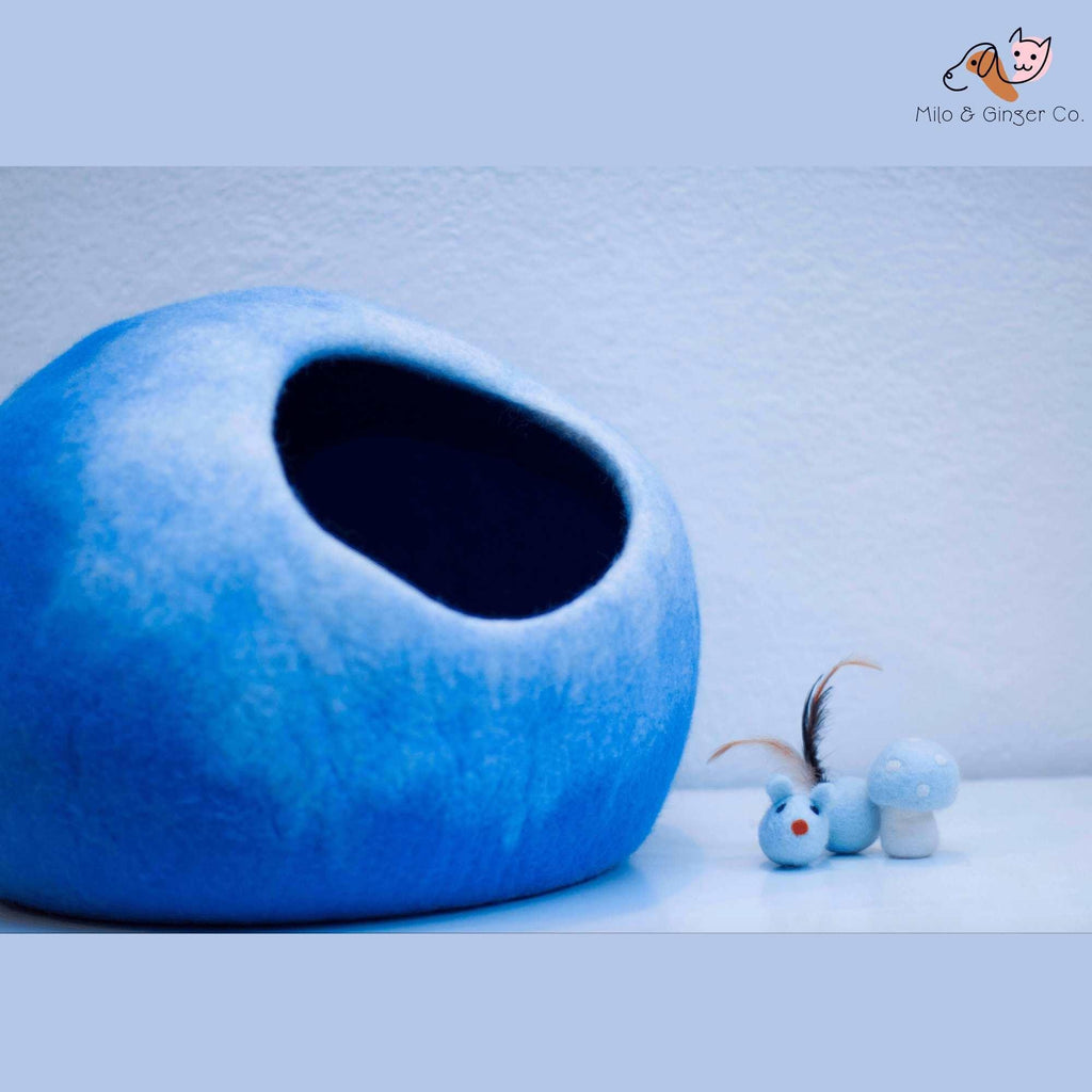 Cat Caves with Toys - Yak9 Chews