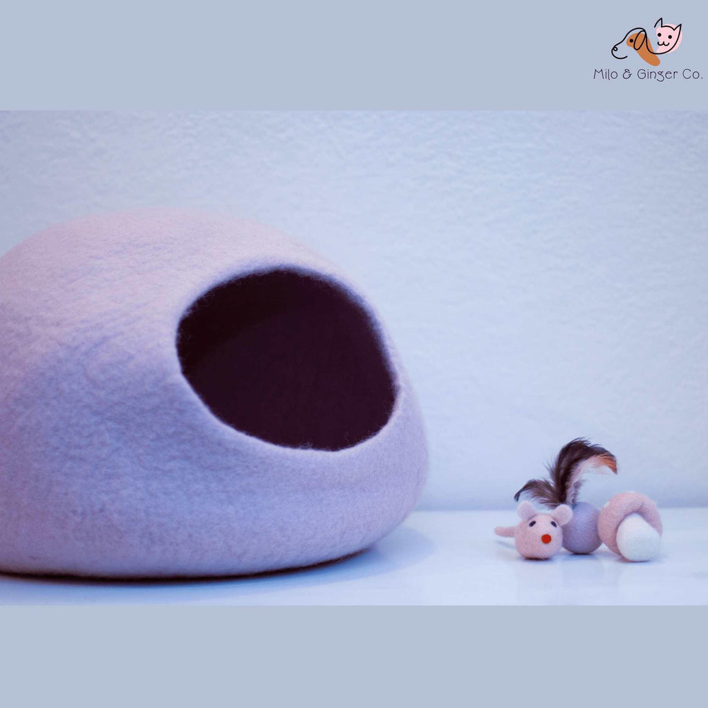 Cat Caves with Toys - Yak9 Chews